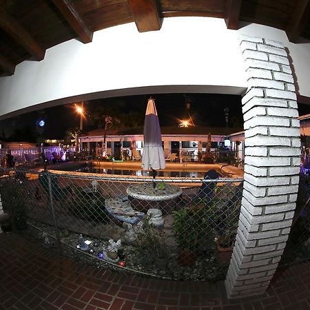 Adobe Hacienda Motel Hollywood Ngoại thất bức ảnh